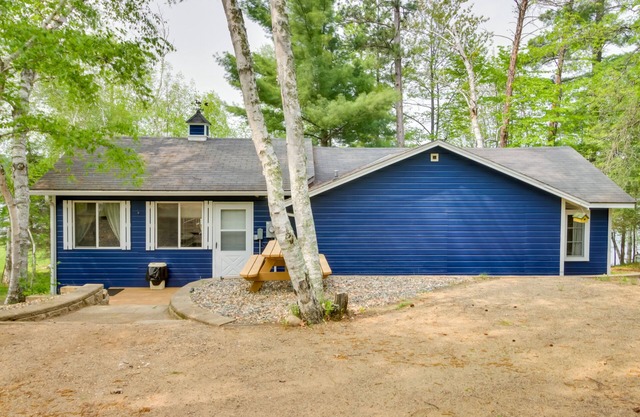 NEW! Lakefront Cabin w/ Deck, Boat Dock & Games!