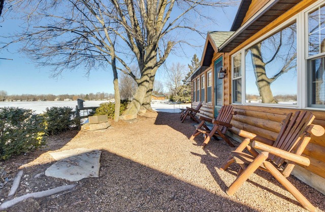 Lakefront Cabin w/ Shared Beach in Cecil!