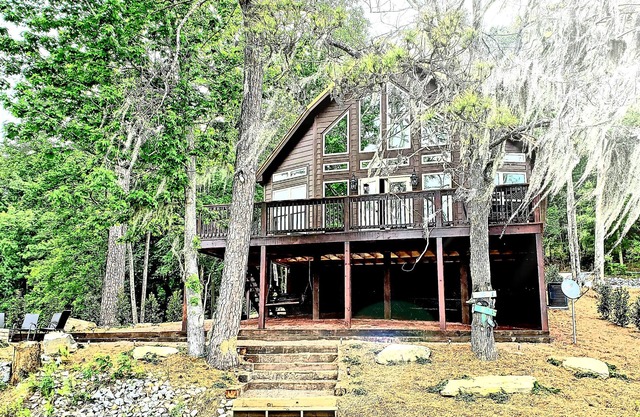Schöne New Lake Cabin !!