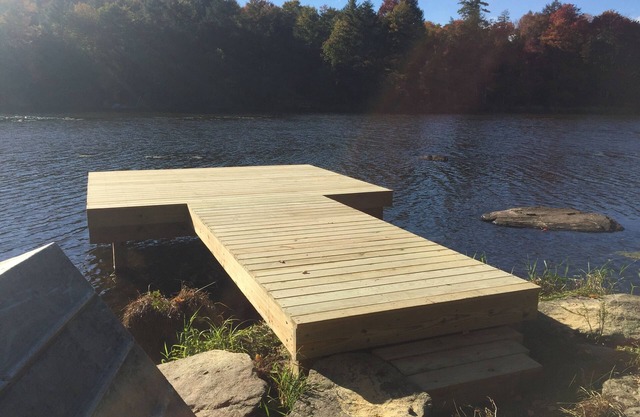 Lakefront Catskills Lodge !!!