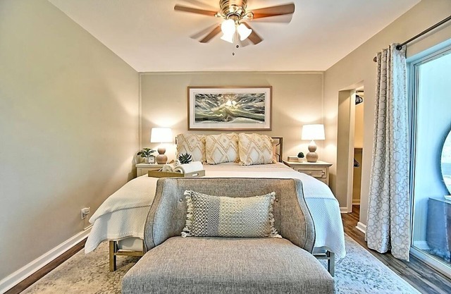 Lakefront Condo w/ Sunroom, Office, & Lakeside Pool