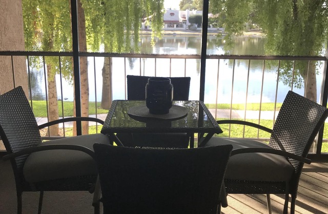 Eigentumswohnung am See mit spektakulärer Aussicht + Kostenloses WLAN