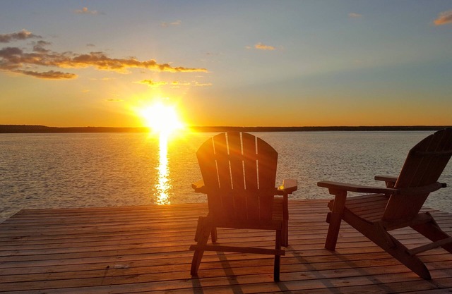 Lakefront Cottage on Seneca Lake in Geneva, New York - Finger Lakes