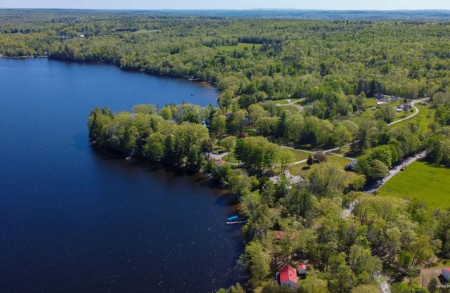 Lakefront Cottage