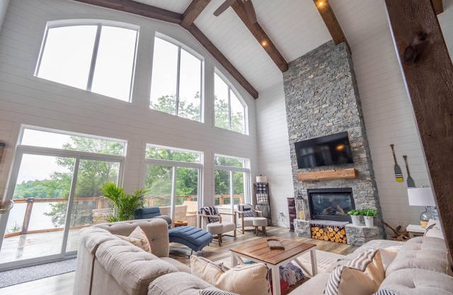 Luxuriöses "OFF - GRID" Muskoka Cottage
