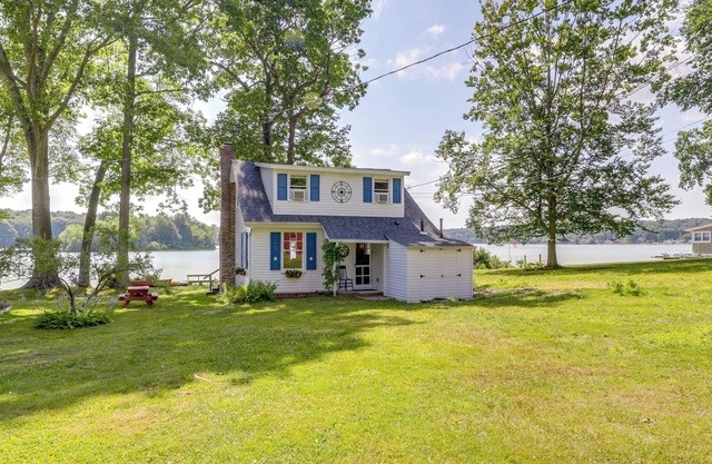 Lakefront Cottage w/ Covered Porch & Dock!