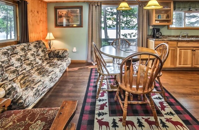 Cottage Nr. 2 - Hiller's Pine Haven - Neu renoviert mit einer atemberaubenden Aussicht