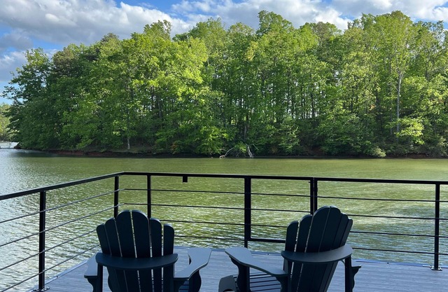 Lakefront family home w/ private 2-story dock & NEW outdoor deck for dining!