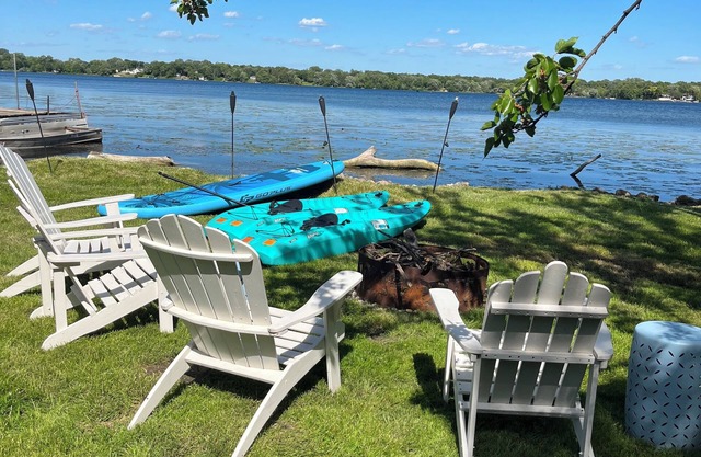 Lakefront Getaway