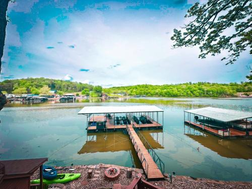 Lakefront Home 4bed3bathdockfirepitgrill-12pp