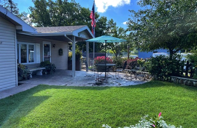 Lakefront Home - Great for Families/Couples - All Seasons