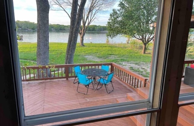 Lakefront Home Has Everything !