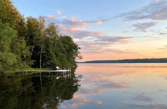 Lakefront Home On Fence Lake