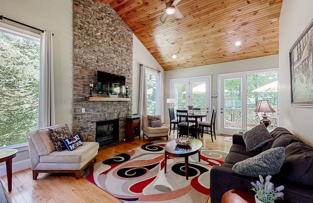 Lakefront home with private dock and boat launch - dog-friendly & central AC