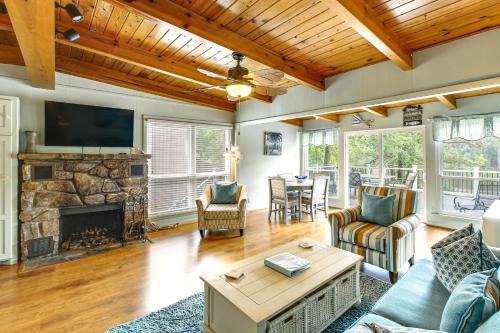 Lakefront Home with Dock 10 Mi to Central Ave!