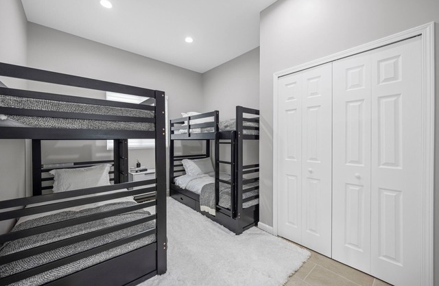 Lakefront Hot Tub, Beach & More!