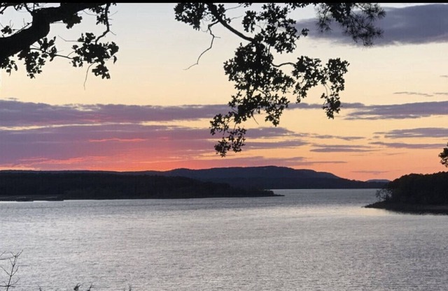 Lakefront House With Panoramic Sunset Views!