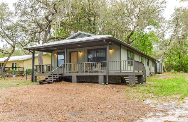Lakefront Keystone Heights Cottage w/ Private Dock