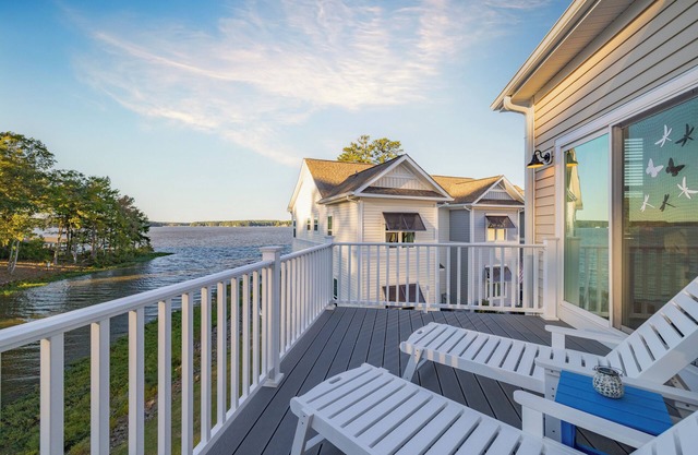 Lakefront/KingBed/FirePit/Arcade/ Kayaks/Boat Slip