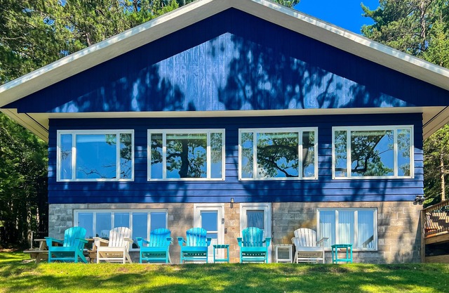 Lakefront Lodge w/ 2 additional cabins, private dock, firepit, kayak & hammock