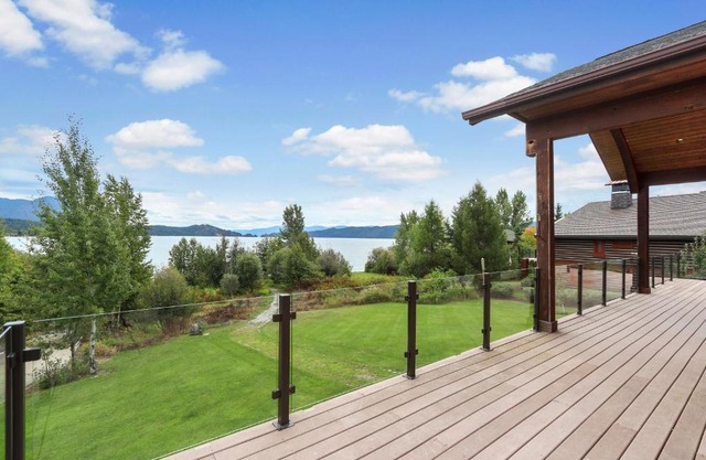 Lakefront Luxury