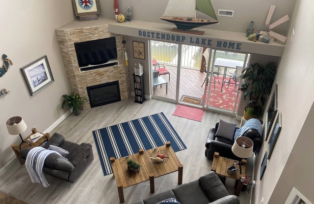 Miramar 3 Br 2 Ba + Loft, mit Blick auf den Pool, Blick auf den Hauptkanal, WIFI