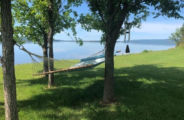Lakefront Oasis