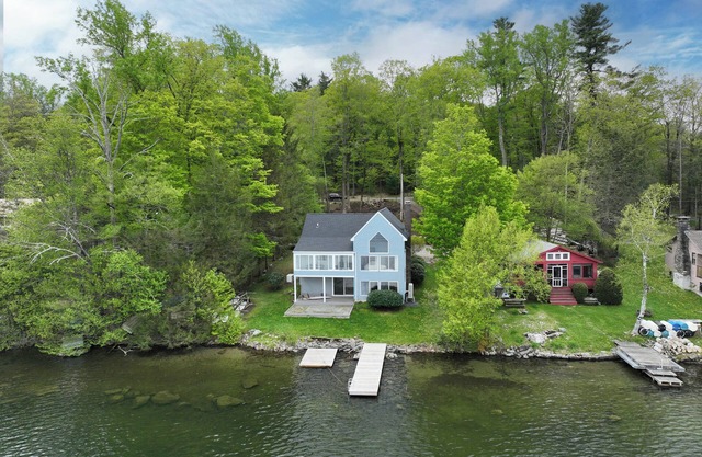 Lakefront Oasis with Spectacular Views – 3BR, 3BA, Sleeps 6, private swim dock.