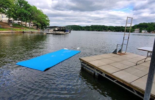 NEUES ANGEBOT FamilyFun Lakefront Vacation Home # 15, SPECIAL INTRO PRICING 2020