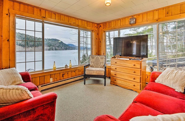 Lakefront Poultney Cottage w/ Deck + Views!