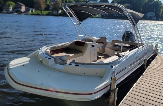 Lakefront : private dock, kayak, fire pit, boat rental & tubing option for kids