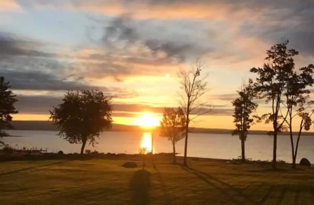 Lakefront retreat