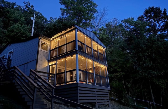 Lakefront Retreat w/Dock, Fire Pit & Screened Porches
