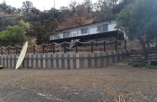 Lakefront Secluded home,~ Sandy Sheltered Cove ~ Serene Location..All "SSSeS"