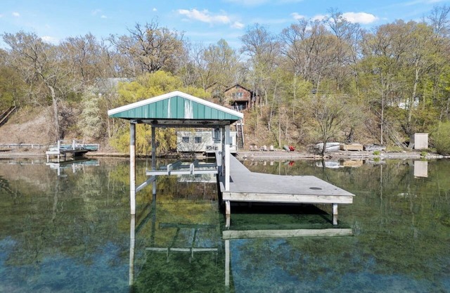 Lakefront | Seneca Wine Trail | Hot Tub | Dock