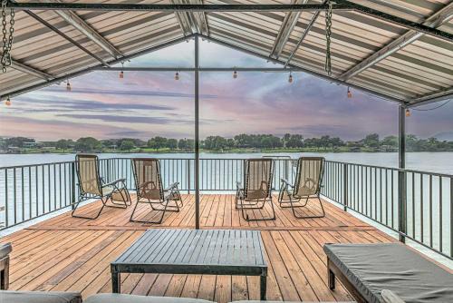 Lakefront Stay for 12 with Private Ramp Dock & Views