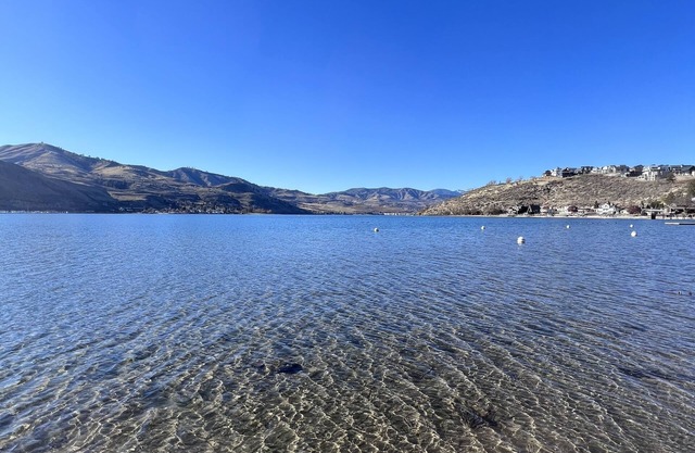 Lakefront Studio Condo~Step into the Lake at Spader Bay