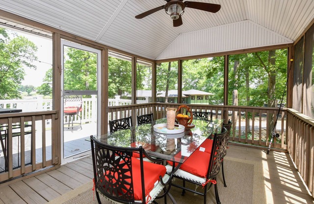 Lakefront Sunset Lagoon w/Dock New Listing