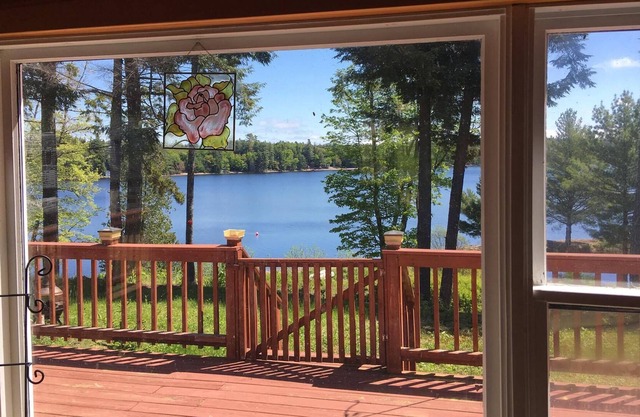 Lakefront vacation Cabin on Pleasant River Lake.