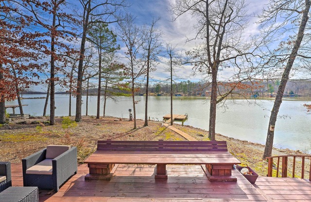 Lakefront Vacation Rental w/ Deck & 2 Docks!