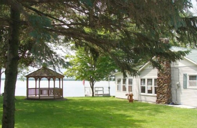 Lakefront Ferienimmobilie