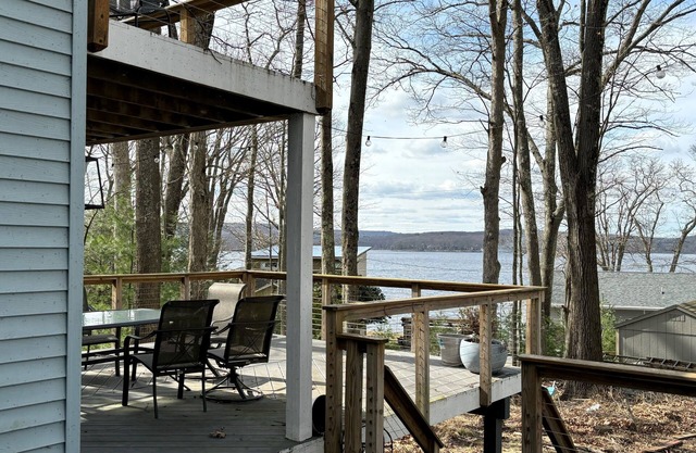 Relaxing & Newly Renovated Lakehouse in Family-Friendly Community w/ Water Views
