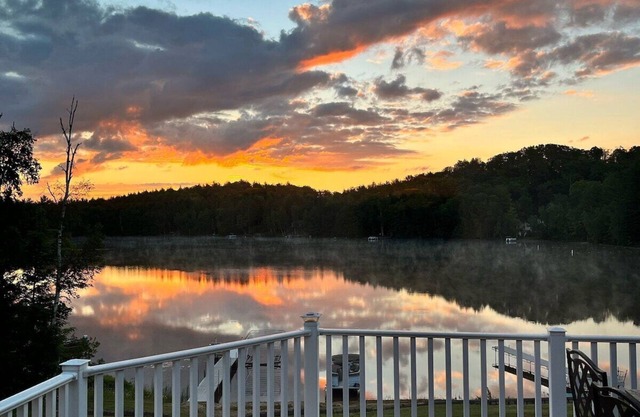 Lakehouse near Pictured Rocks, Trails, Personal Bar, Game Room, & Hot Tub!