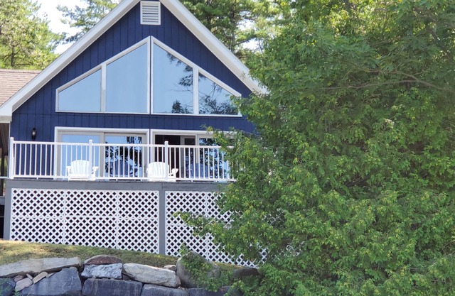 Lakehouse mit atemberaubenden Sonnenuntergängen am Lake Champlain! 8 Personen, hundefreundlich