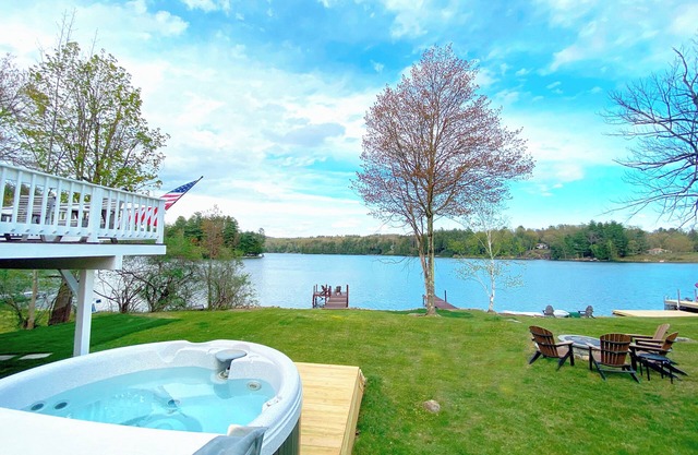 Lakeshore Cottage - Seeufer
