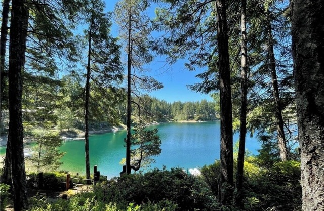 Lakeshore Landing – Peaceful Lakeside Getaway in Tahuya, WA