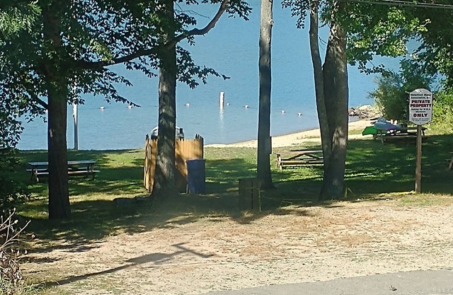 Lakeside 3 Bedroom House Across From Association Beach!