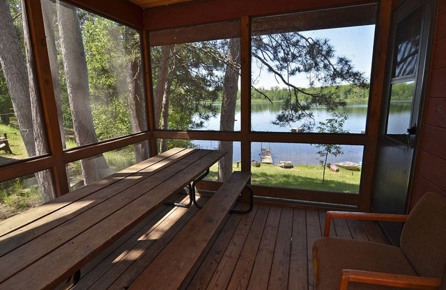 Lakeside 3 Bedroom w/loft at Delta Lodge - built in 1993