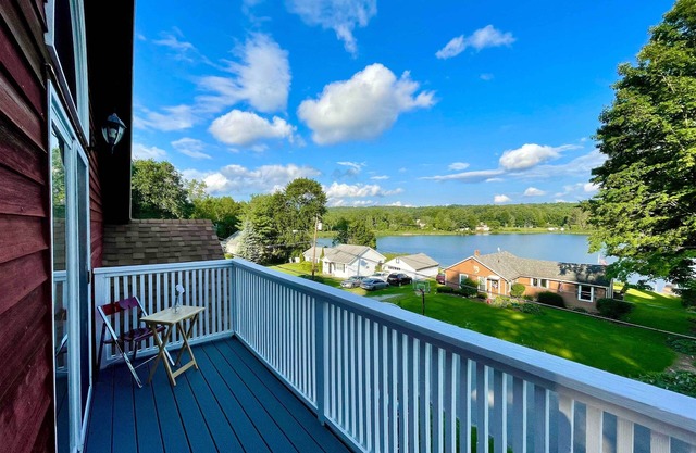 Lakeside Berkshires Home Near Hiking & Skiing!