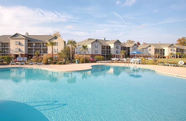 Lakeside Bliss: 2BR Suite at Wyndham Lake Marion